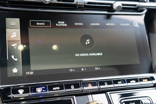 2026 Aston Martin DB12 Goldfinger Edition