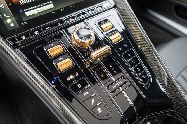 2026 Aston Martin DB12 Goldfinger Edition