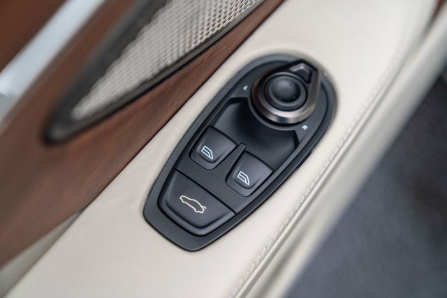 2024 Aston Martin DB12 Volante