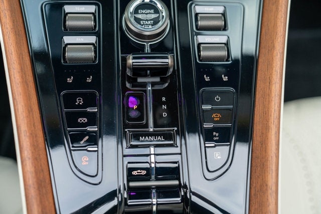 2024 Aston Martin DB12 Volante