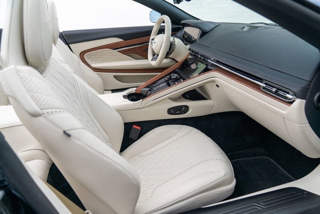 2024 Aston Martin DB12 Volante