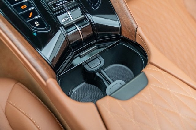 2024 Aston Martin DB12 Volante
