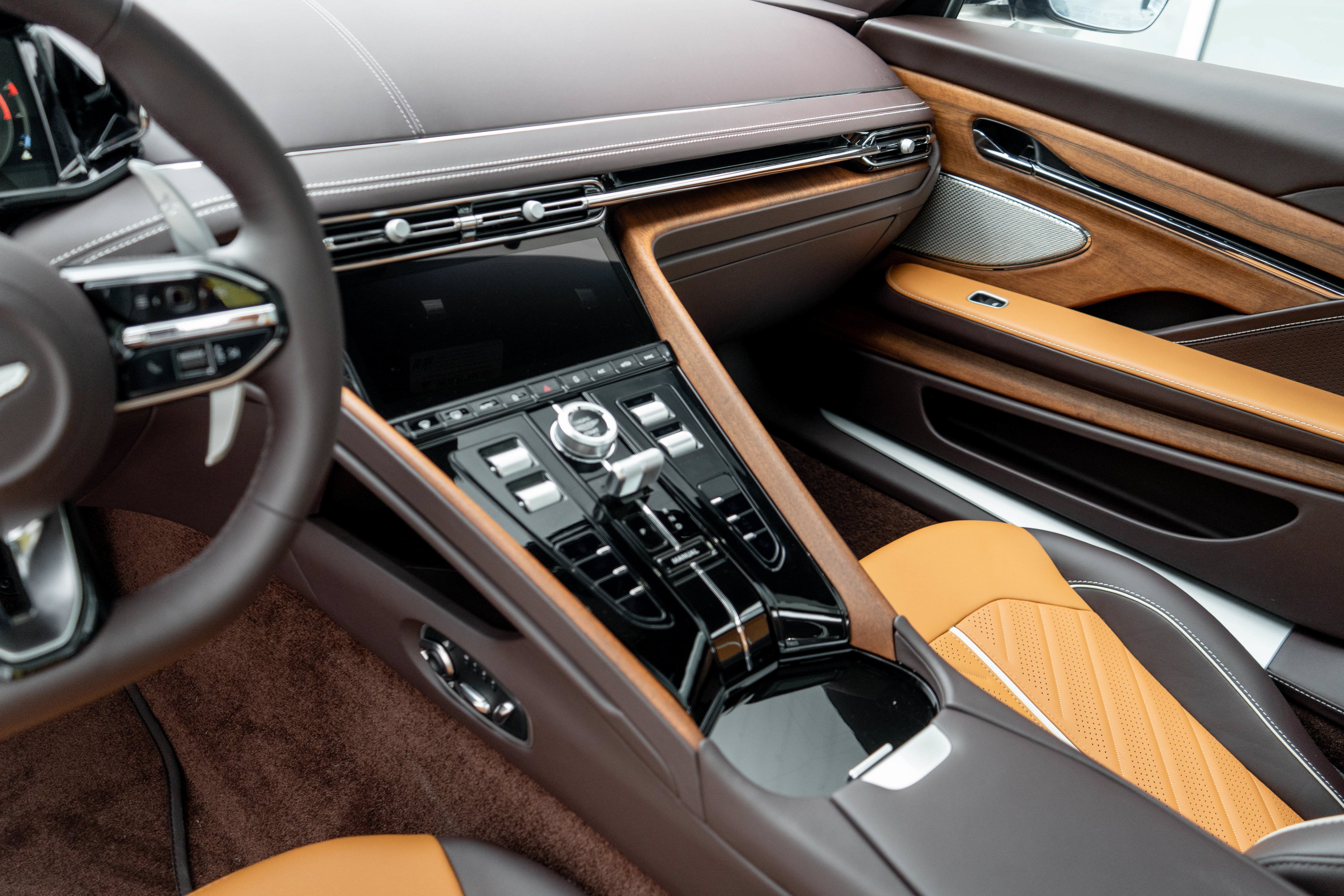 2026 Aston Martin DB12S Coupe S Coupe