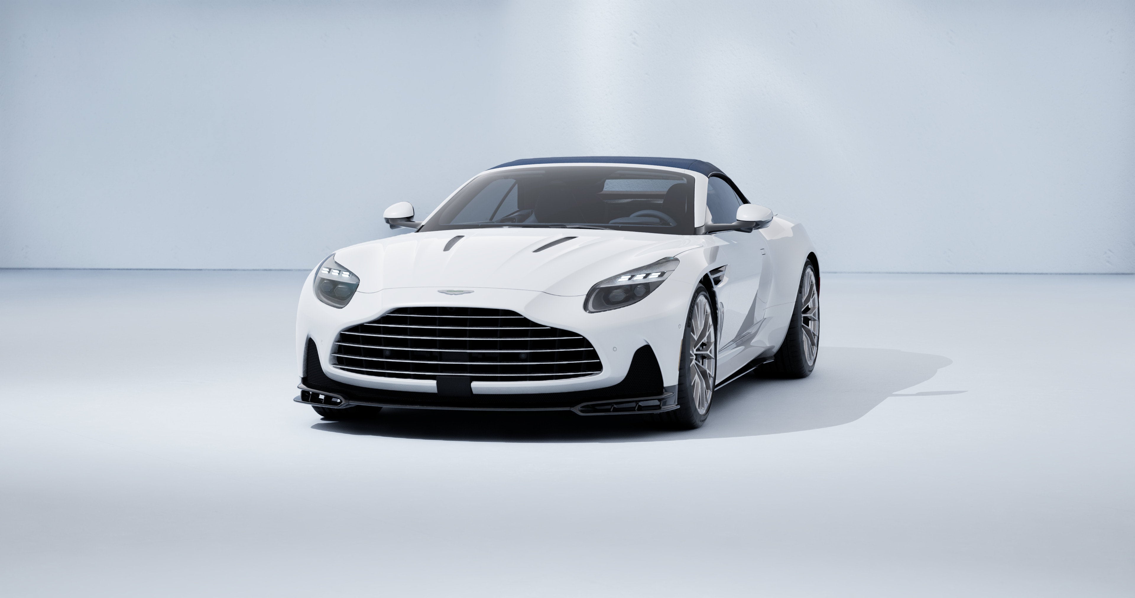 2026 Aston Martin DB12 S Volante Volante