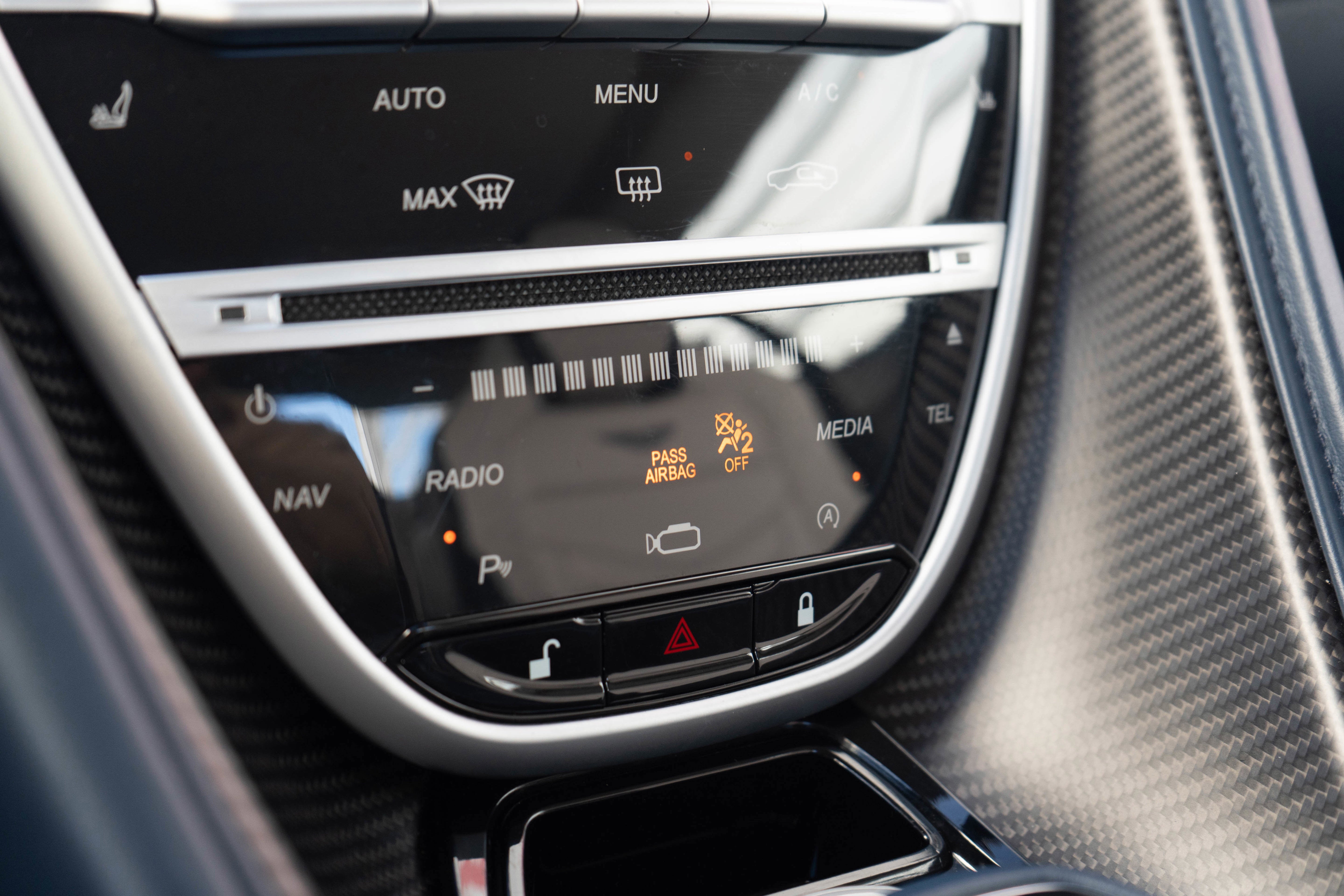 2019 Aston Martin DBS Superleggera
