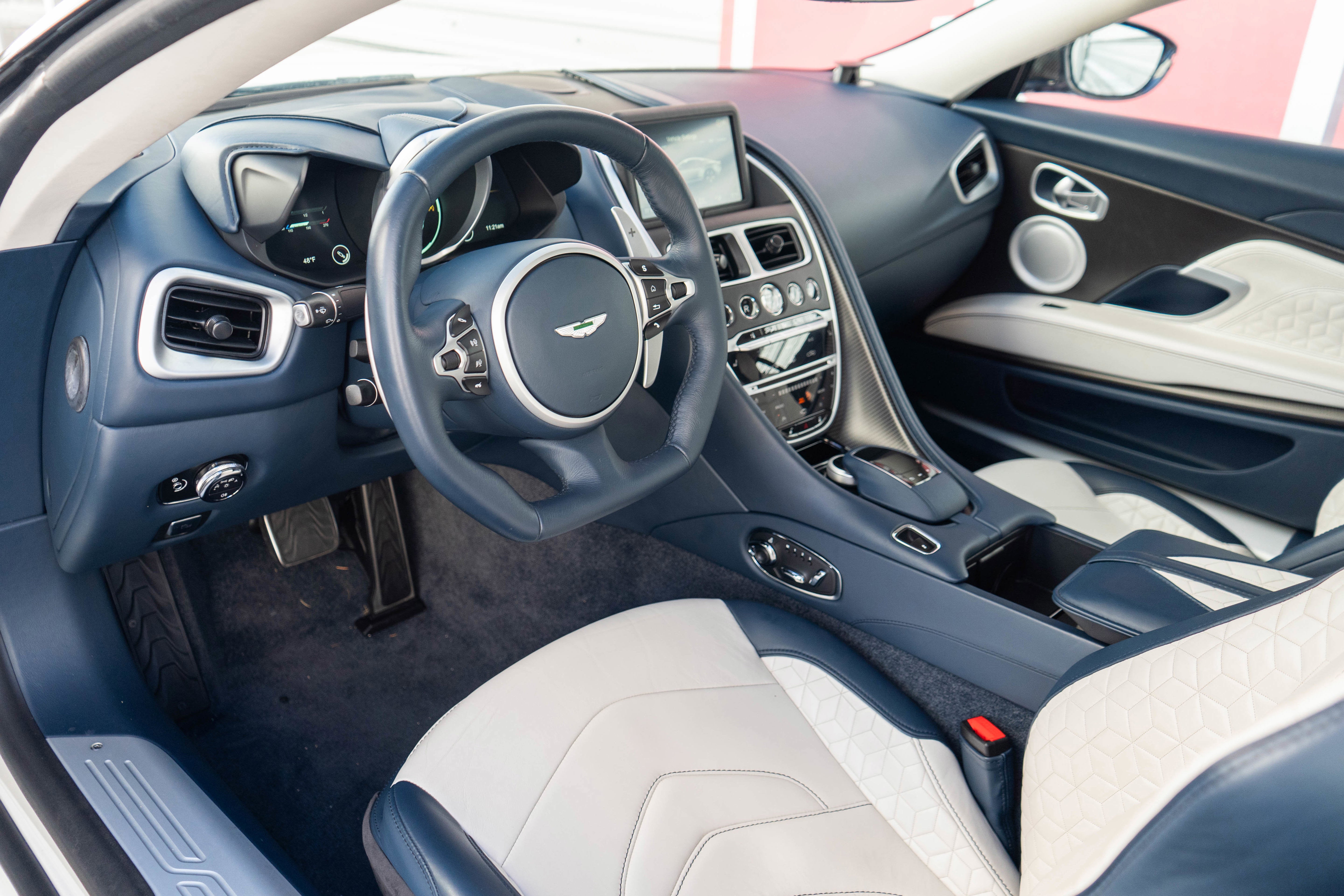 2019 Aston Martin DBS Superleggera