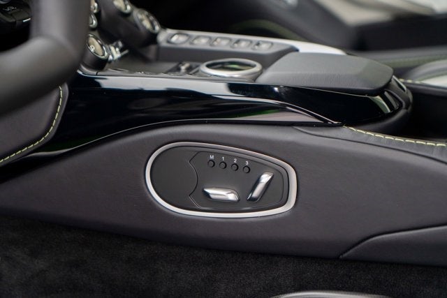 2023 Aston Martin V12 Vantage V12