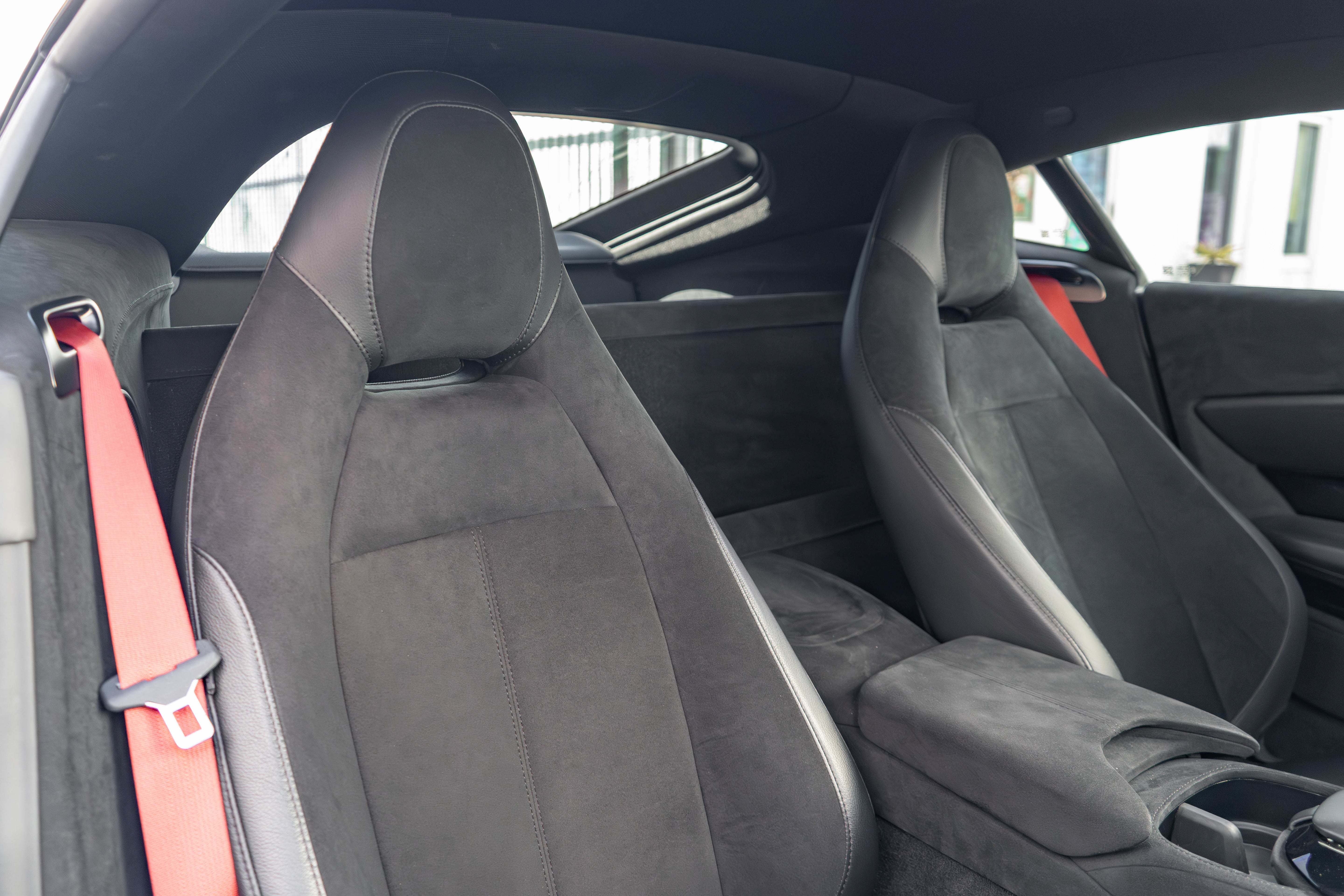 2021 Aston Martin Vantage Coupe Automatic