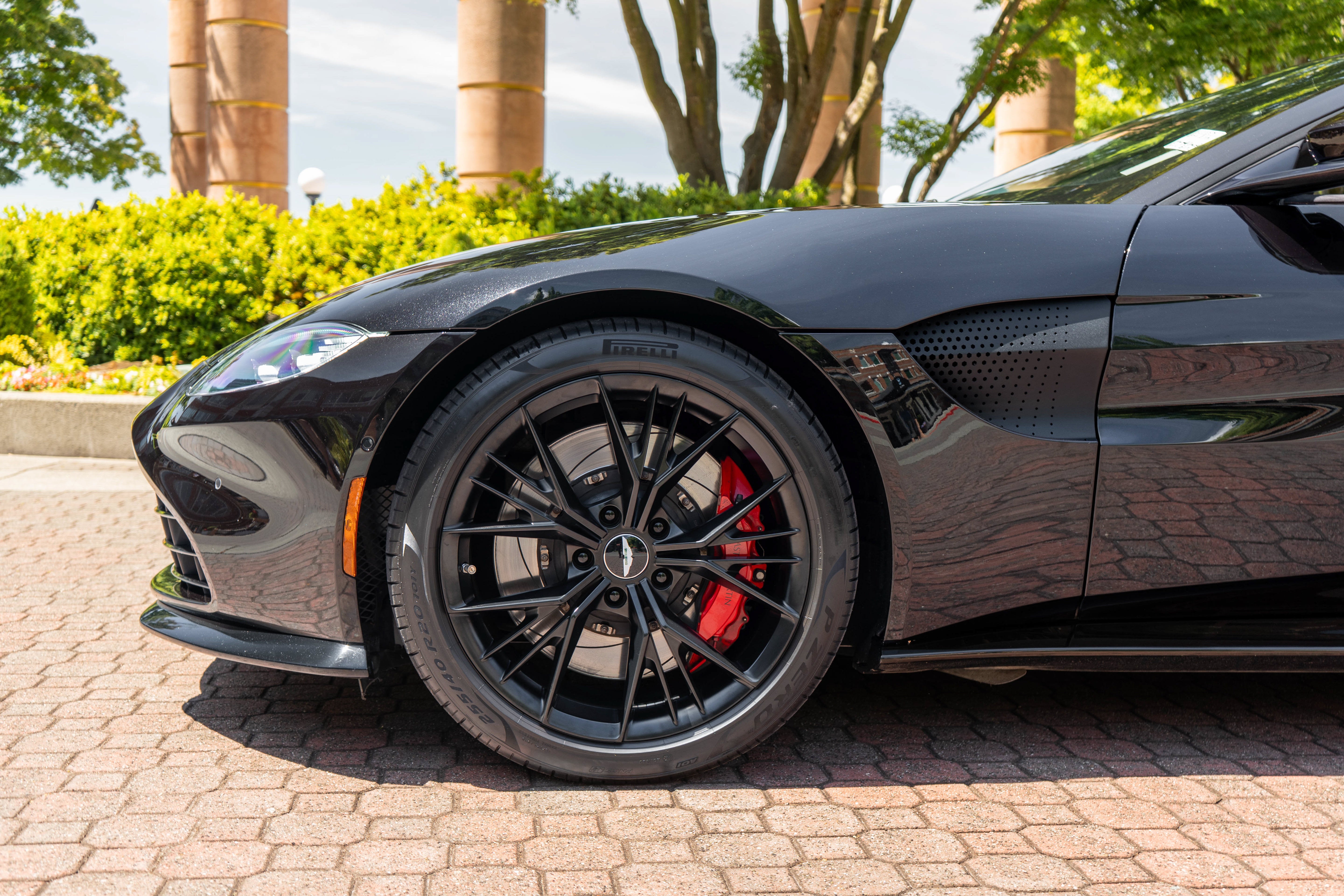 2021 Aston Martin Vantage Coupe Automatic