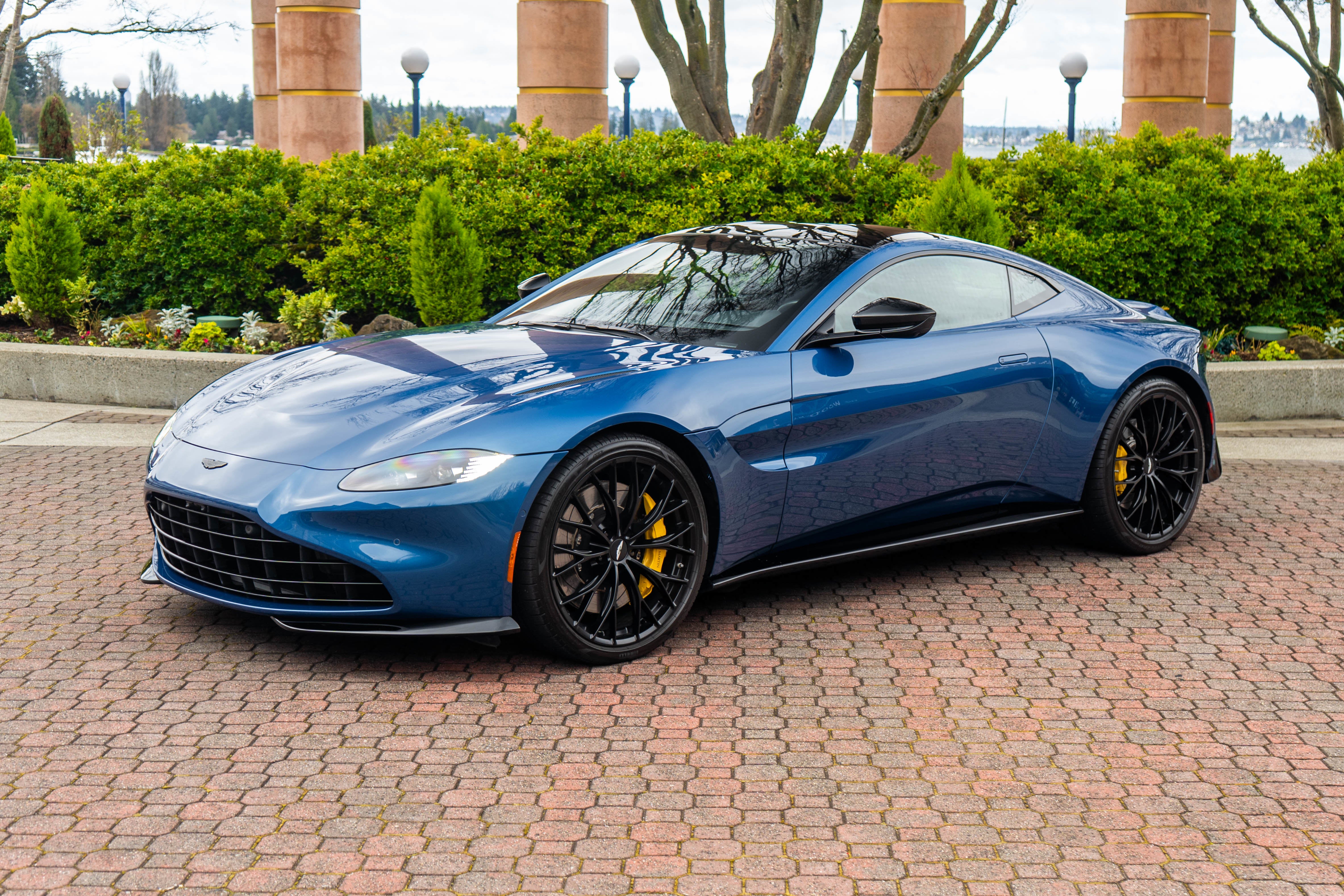 2022 Aston Martin Vantage Coupe