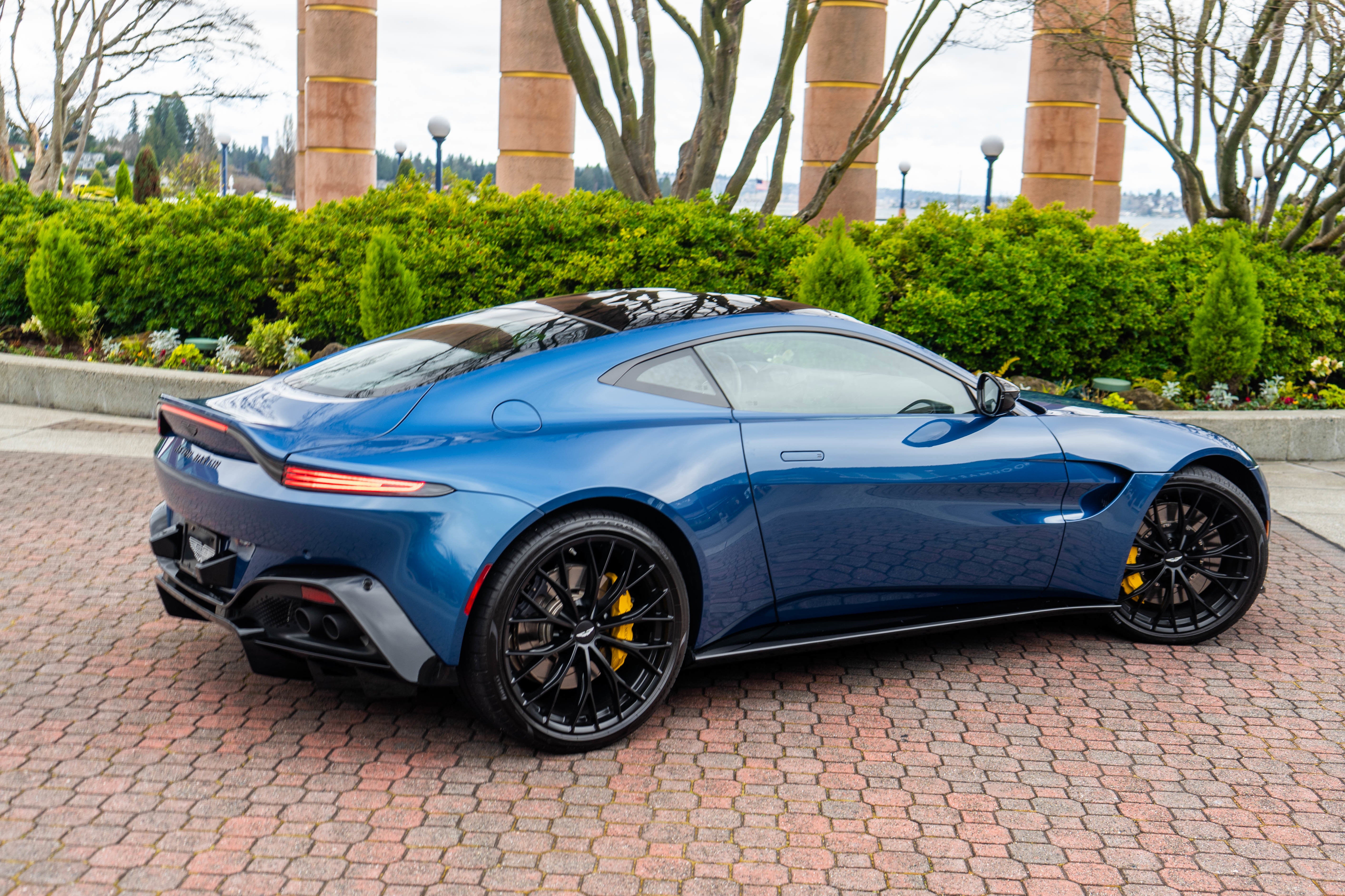 2022 Aston Martin Vantage Coupe