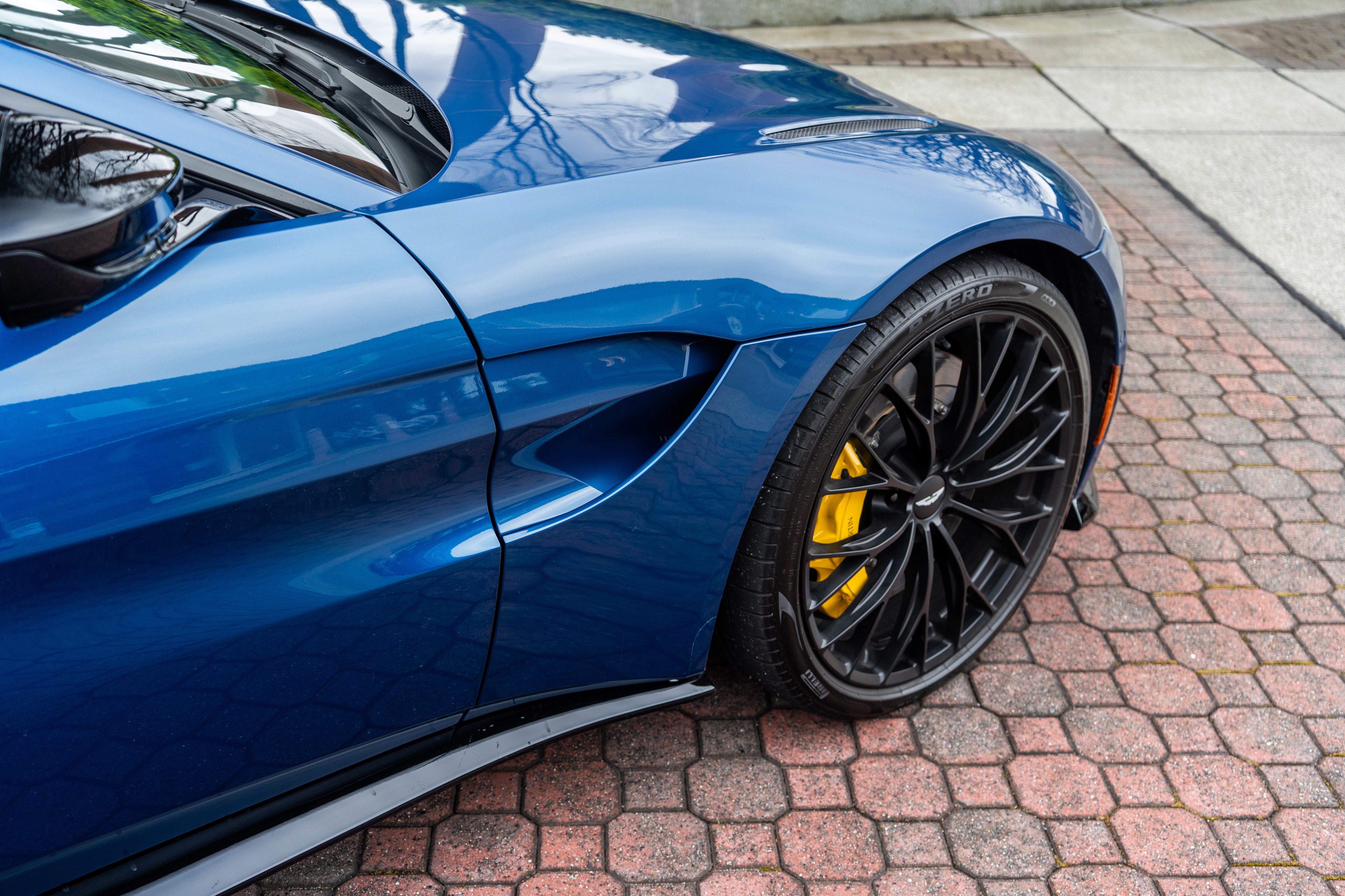 2022 Aston Martin Vantage Coupe
