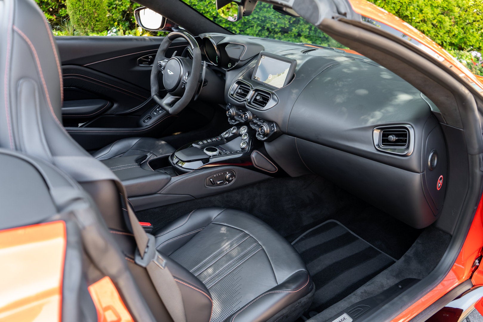 2023 Aston Martin Vantage Roadster