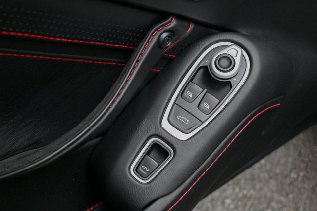 2021 Aston Martin Vantage Roadster