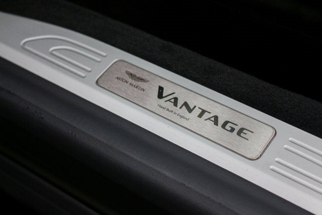 2021 Aston Martin Vantage Roadster