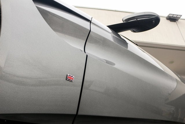 2021 Aston Martin Vantage Roadster