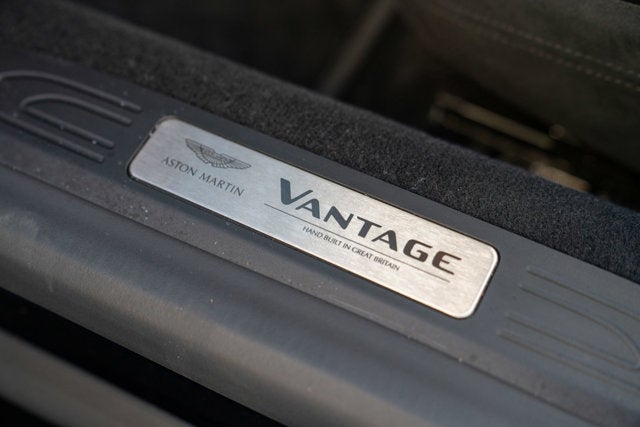 2022 Aston Martin Vantage Roadster