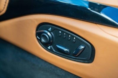 2022 Aston Martin Vantage Roadster