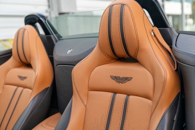 2022 Aston Martin Vantage Roadster