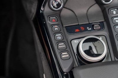 2021 Aston Martin Vantage Roadster
