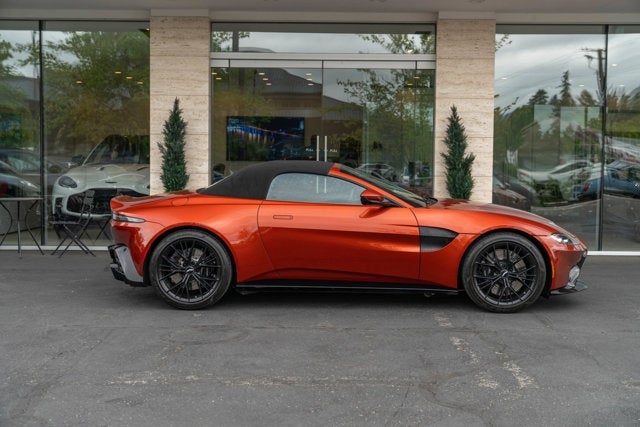 2021 Aston Martin Vantage Roadster