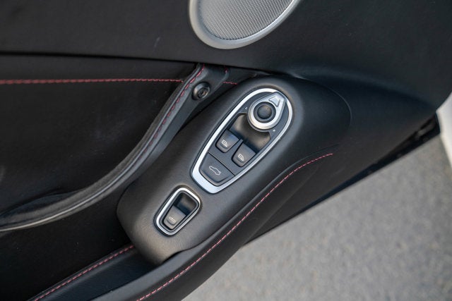 2021 Aston Martin Vantage Roadster