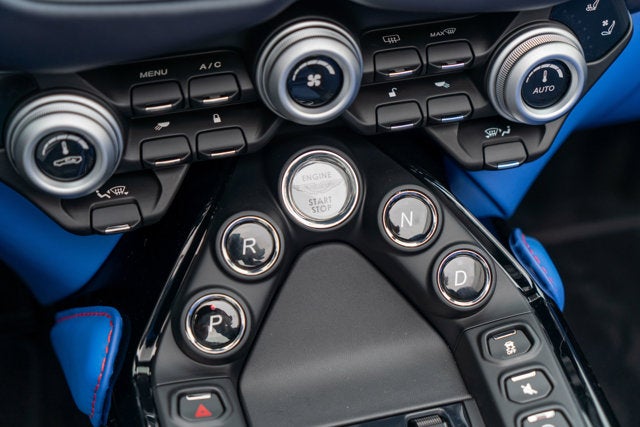 2022 Aston Martin Vantage Roadster
