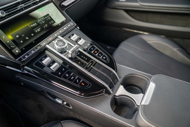 2025 Aston Martin Vantage Coupe