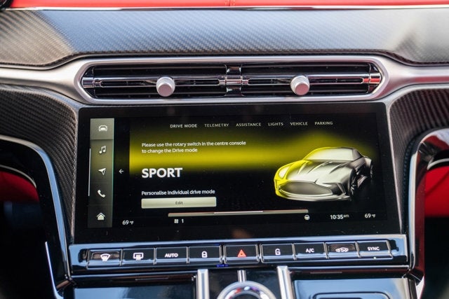 2025 Aston Martin Vantage Coupe