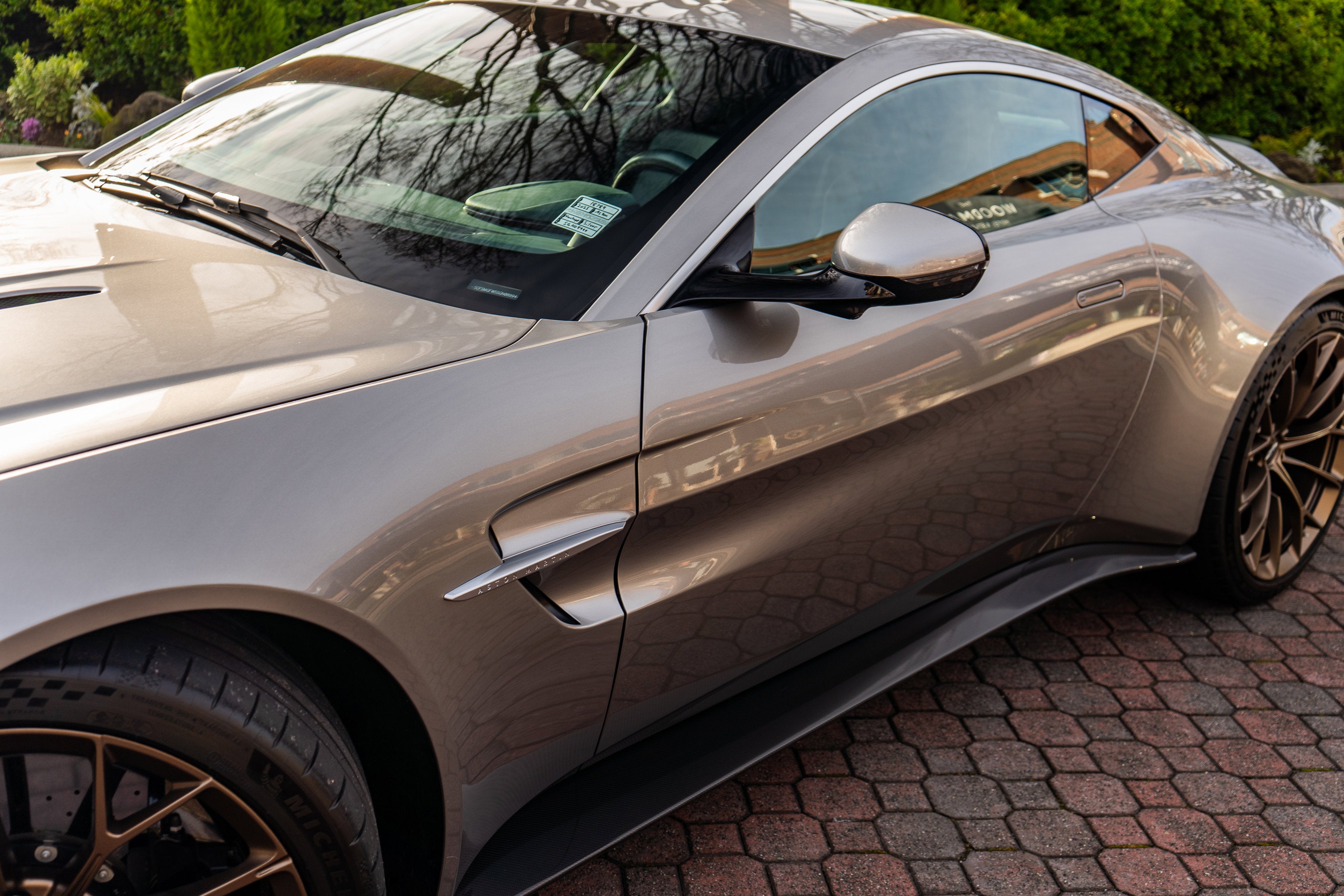 2025 Aston Martin Vantage Coupe