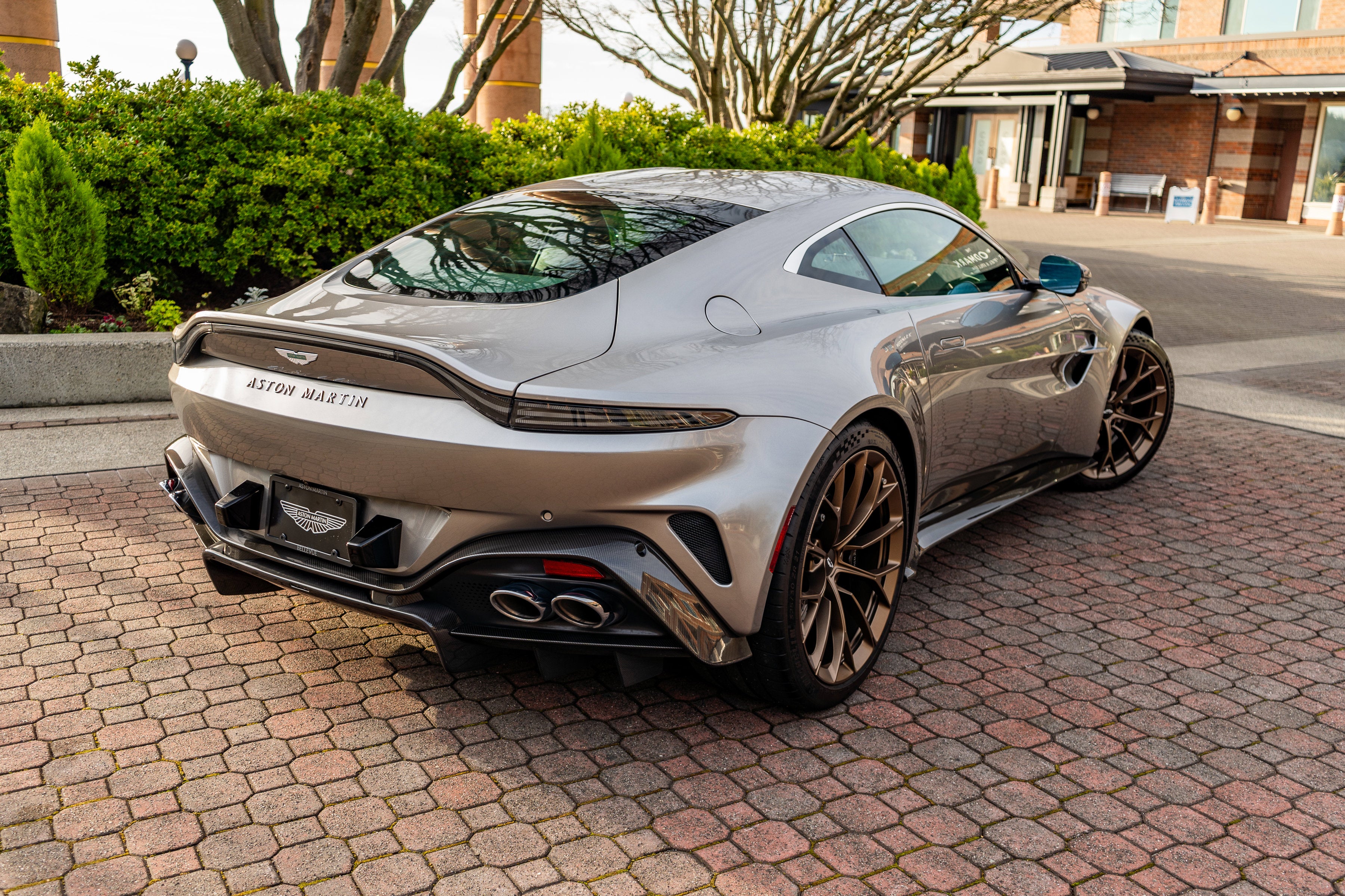 2025 Aston Martin Vantage Coupe
