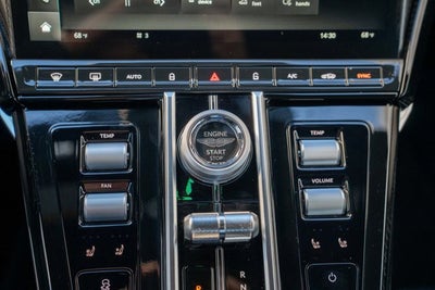 2025 Aston Martin Vantage Coupe