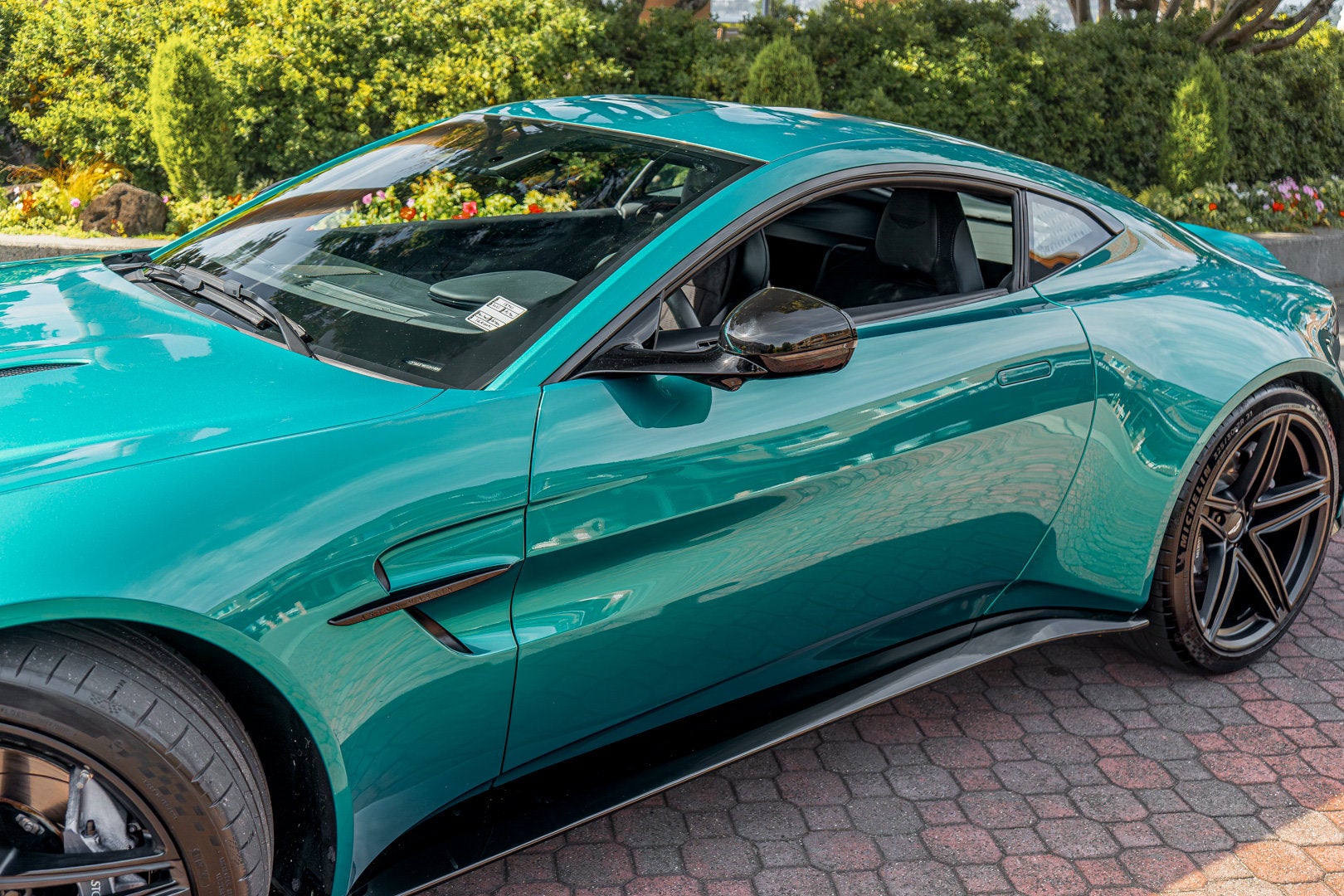2025 Aston Martin Vantage Coupe