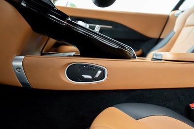 2025 Aston Martin Vantage Coupe