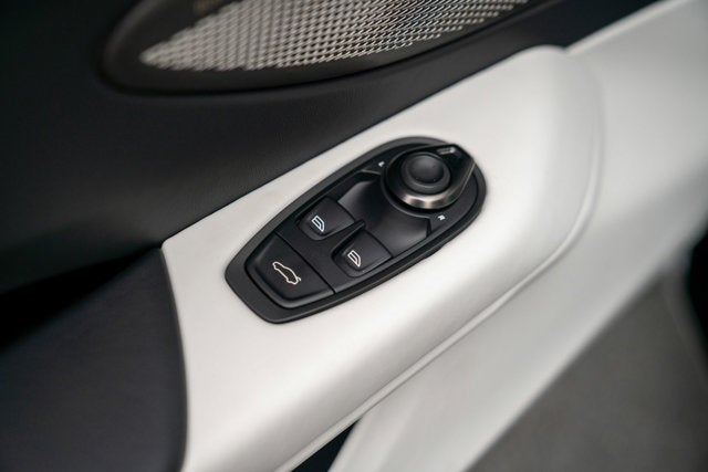 2025 Aston Martin Vantage Coupe