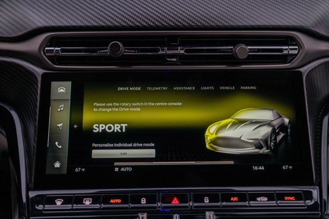 2025 Aston Martin Vantage Coupe