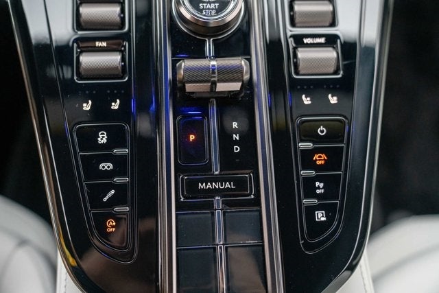 2025 Aston Martin Vantage Coupe