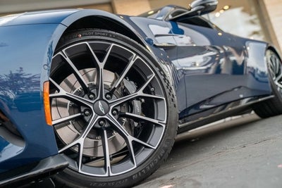 2025 Aston Martin Vantage Coupe