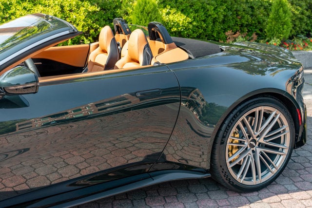 2026 Aston Martin Vantage Roadster