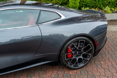 2025 Aston Martin Vanquish Coupe