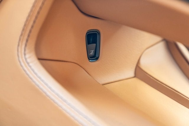 2021 Aston Martin DBX AWD