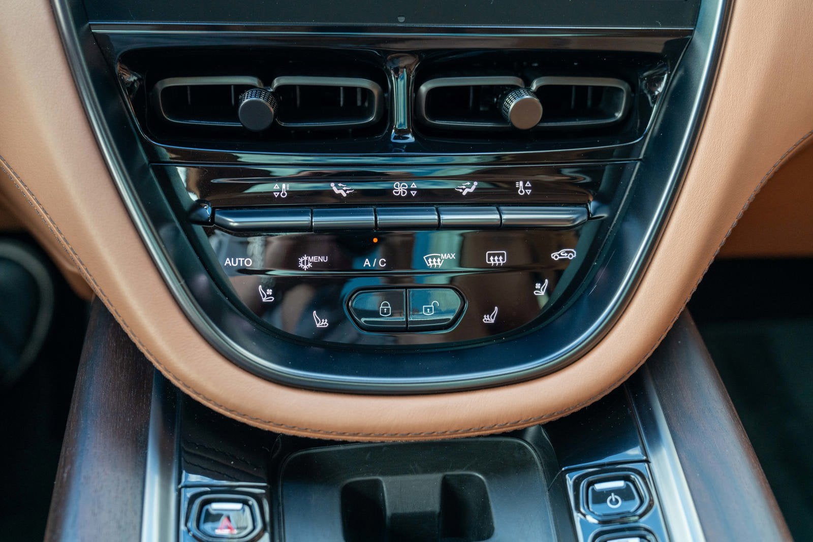 2021 Aston Martin DBX AWD