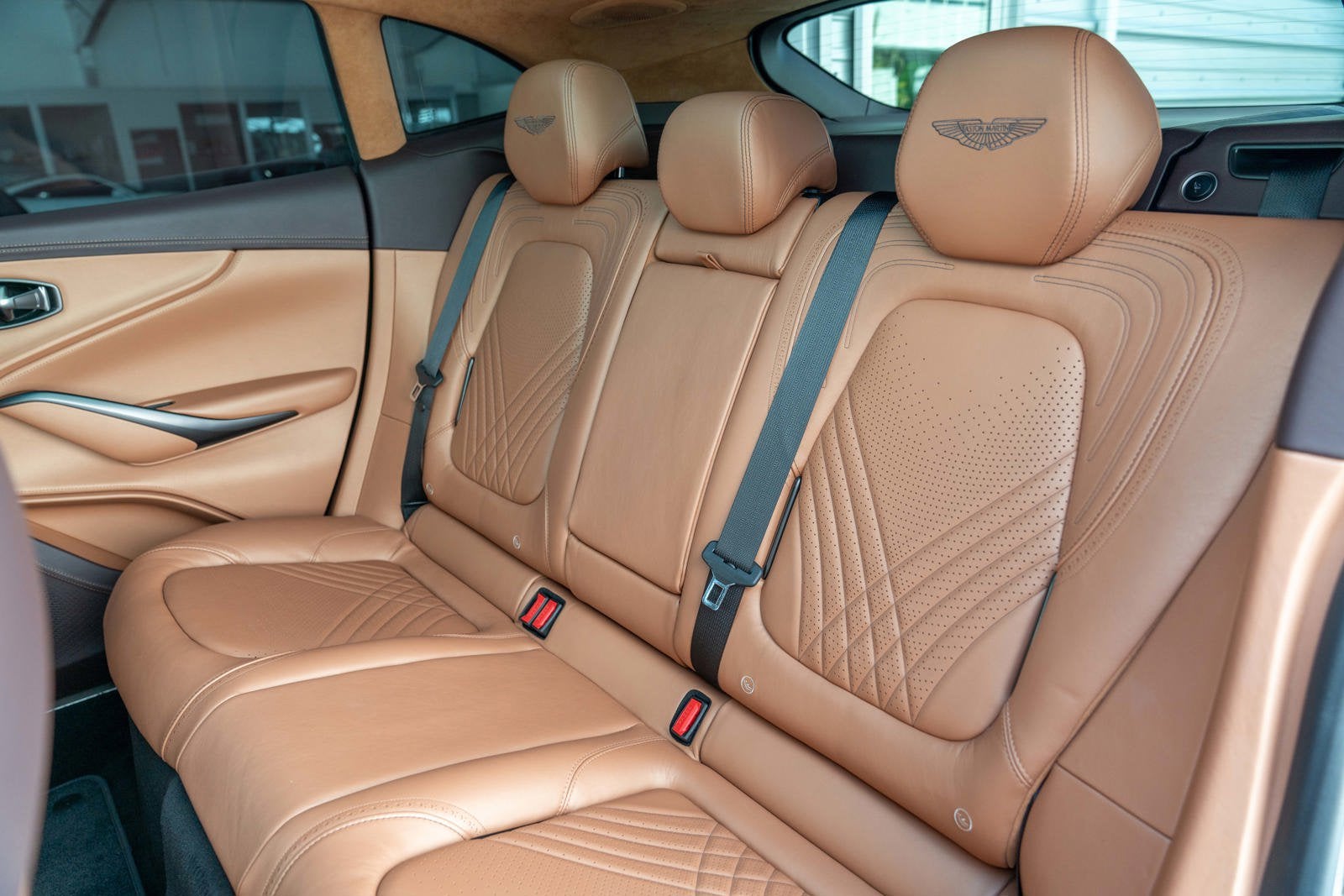 2021 Aston Martin DBX AWD