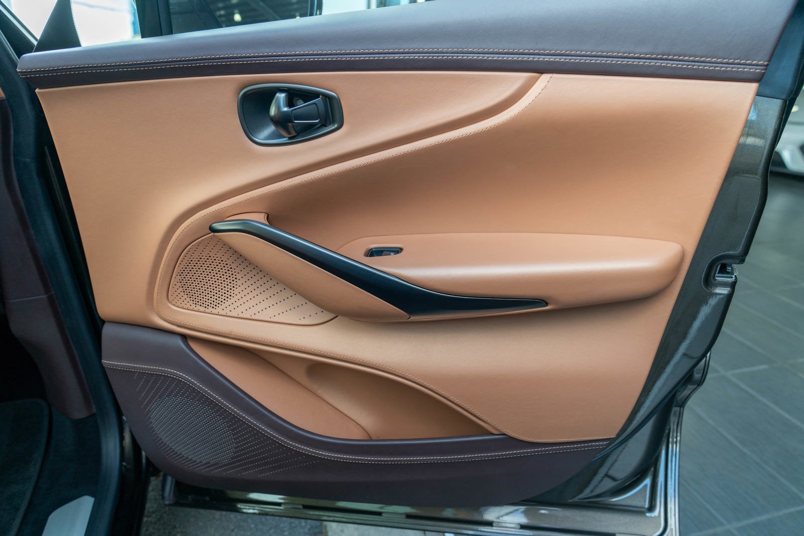 2021 Aston Martin DBX AWD