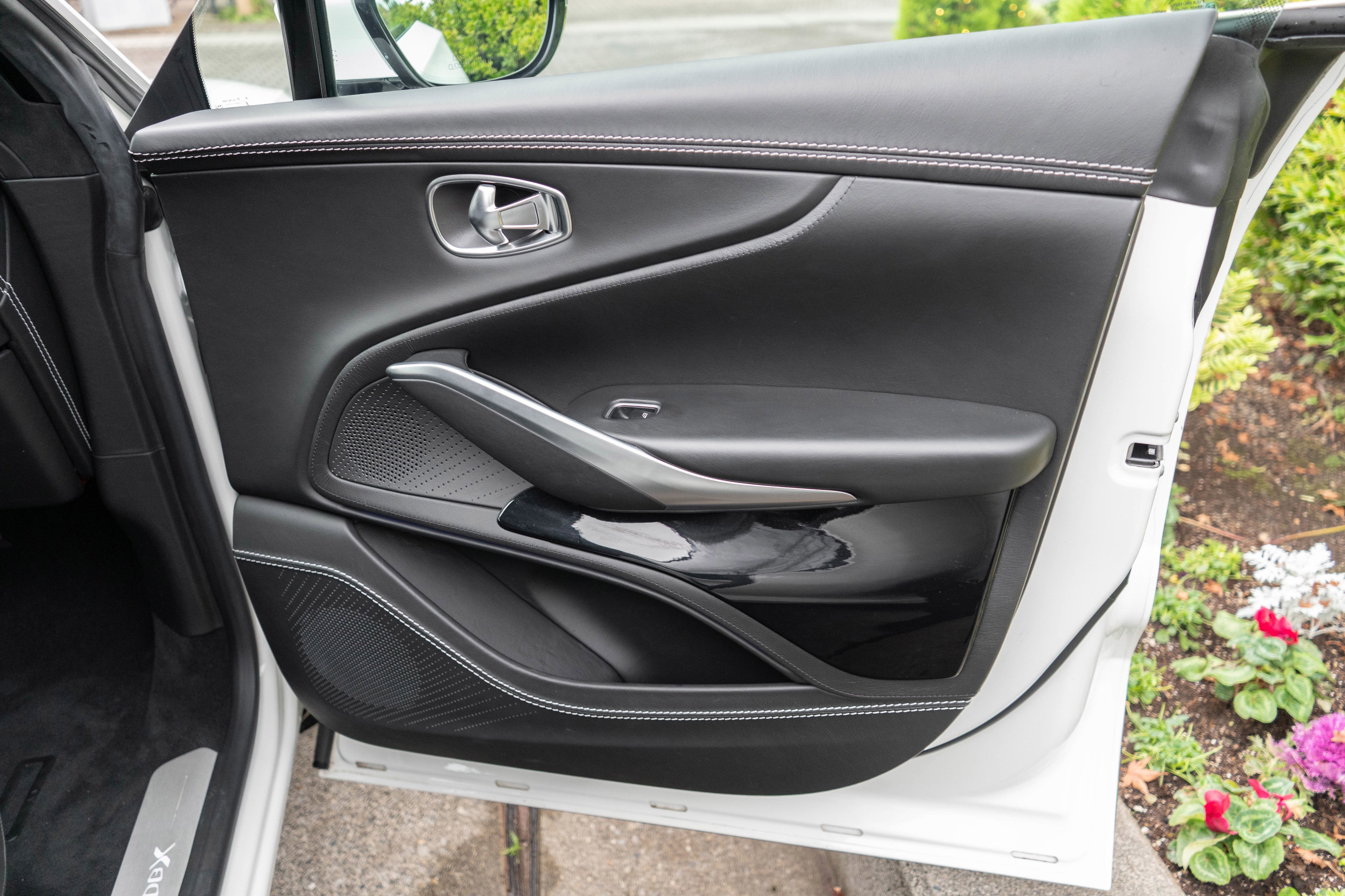 2021 Aston Martin DBX AWD