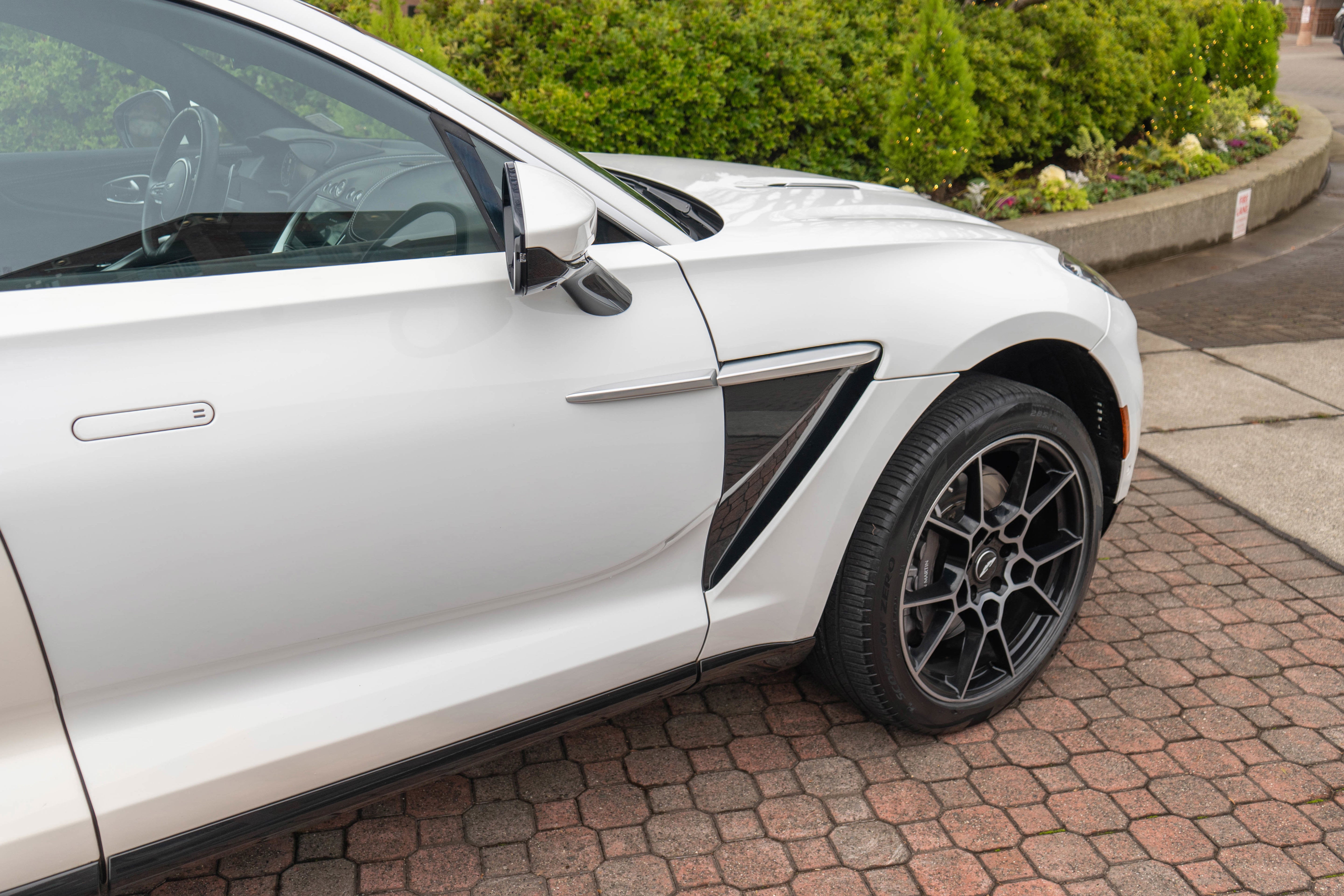 2021 Aston Martin DBX AWD