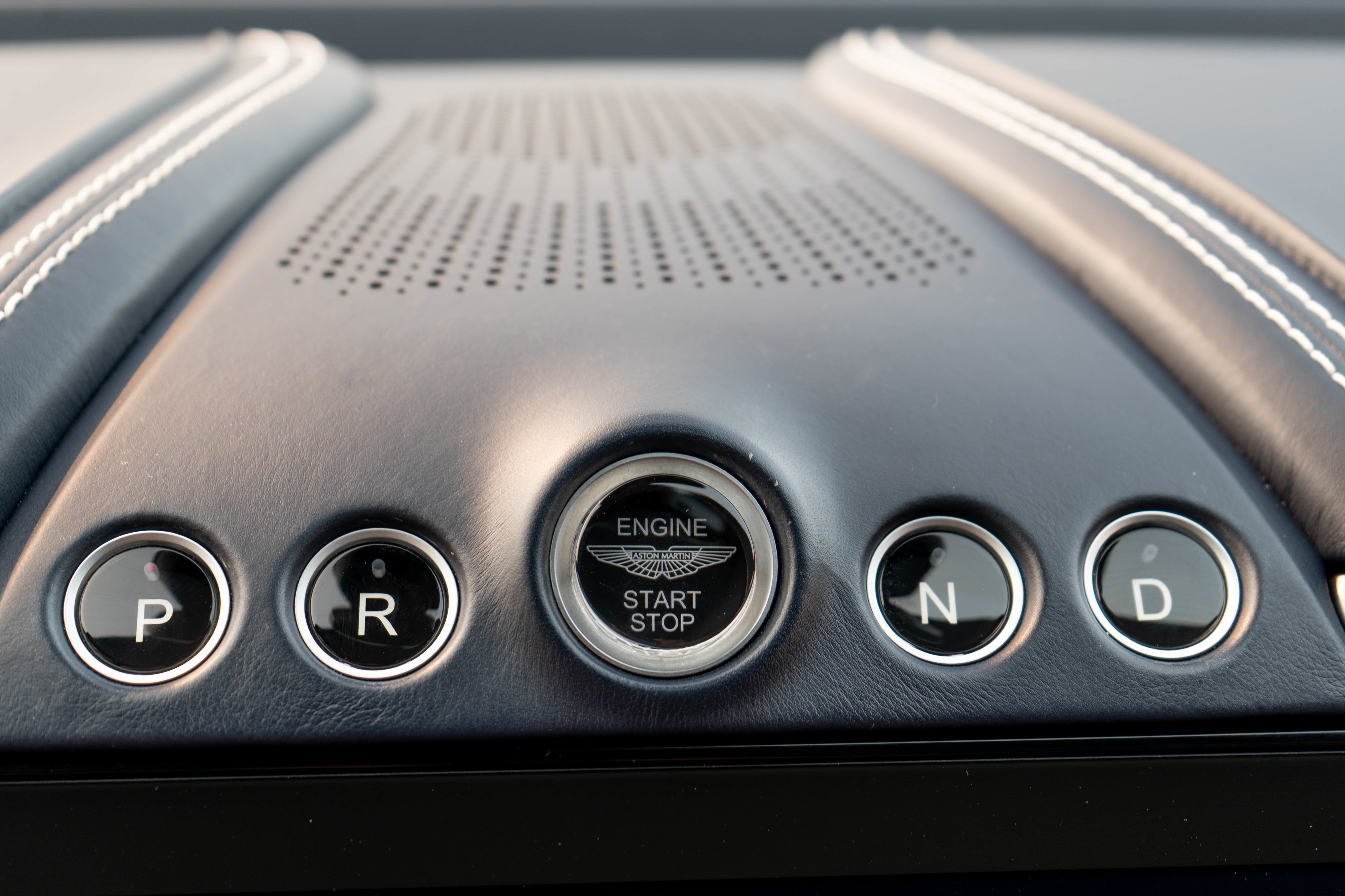 2021 Aston Martin DBX AWD