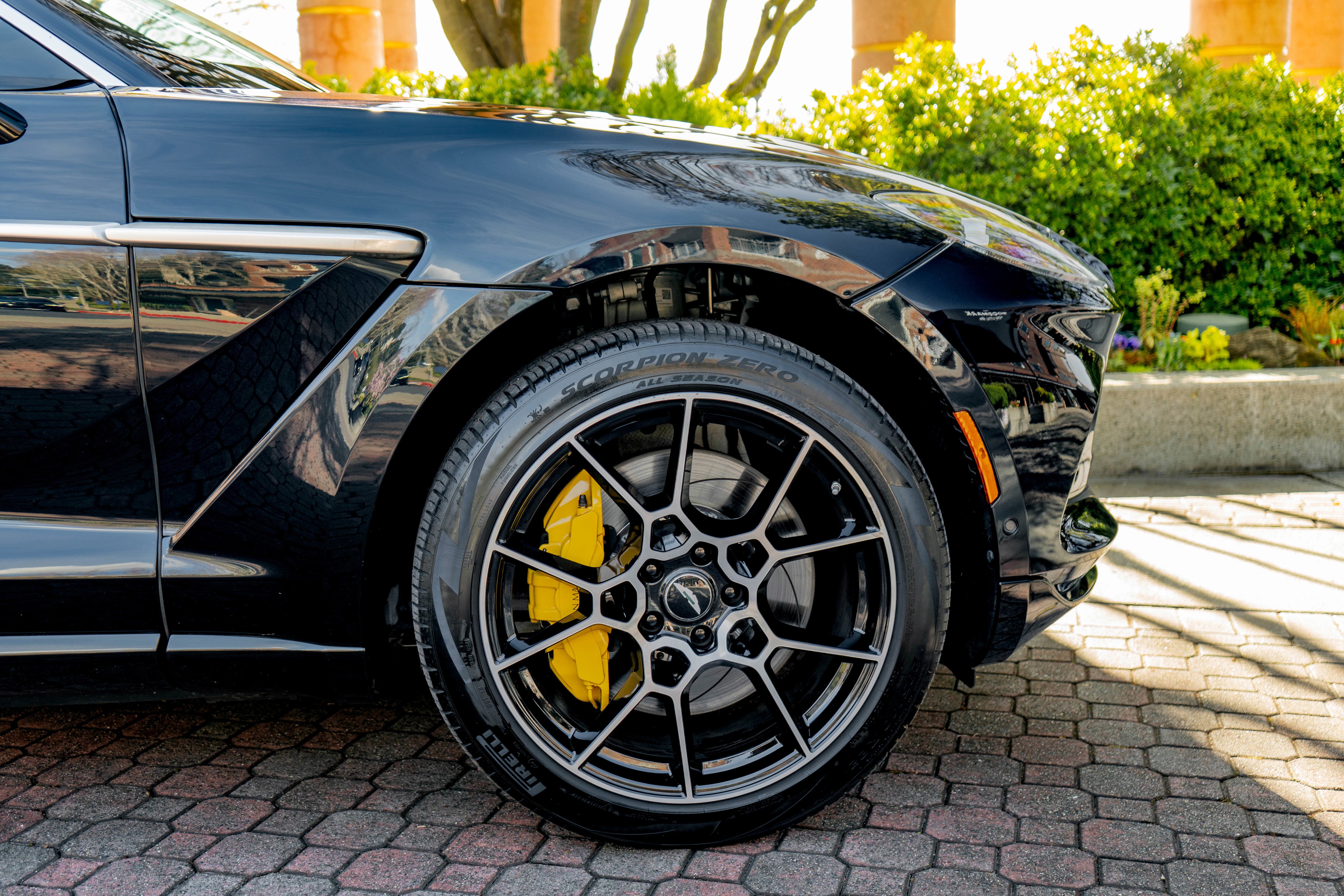 2021 Aston Martin DBX AWD