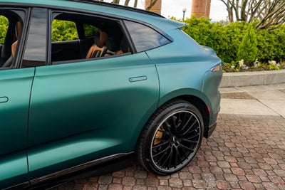 2023 Aston Martin DBX 707