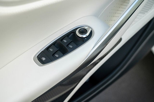 2023 Aston Martin DBX 707